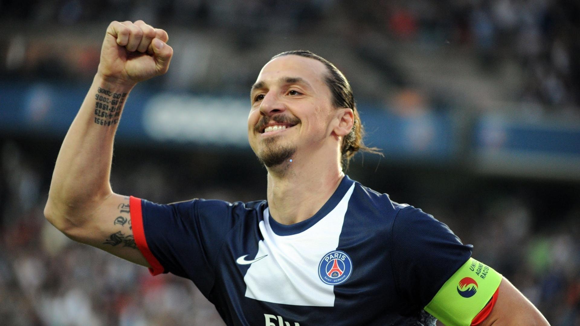 阿尔及利亚足协与国家队携手刚果知名球迷共襄盛举 联谊活动赠衣传递非洲足球情谊